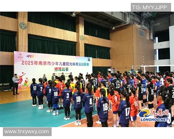 南京排球队在全国排球节奏排行榜中荣获第六名展现出强劲实力与团队合作精神