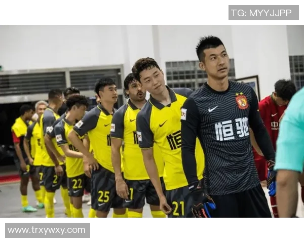 深圳足球队技术变革引发热议探索新战术与年轻球员培养之路