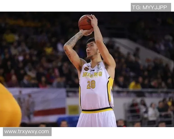 广州篮球队在总决赛积分榜上以54分稳居第一名展现强劲实力