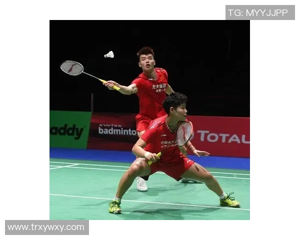 重庆羽毛球队进攻体系解析与战术运用探讨 重庆羽毛球队进攻体系解析与战术运用探讨