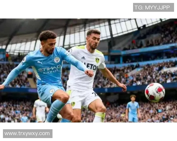 利兹联主场迎战曼联双方争夺英超积分榜重要一战 利兹联主场迎战曼联双方争夺英超积分榜重要一战