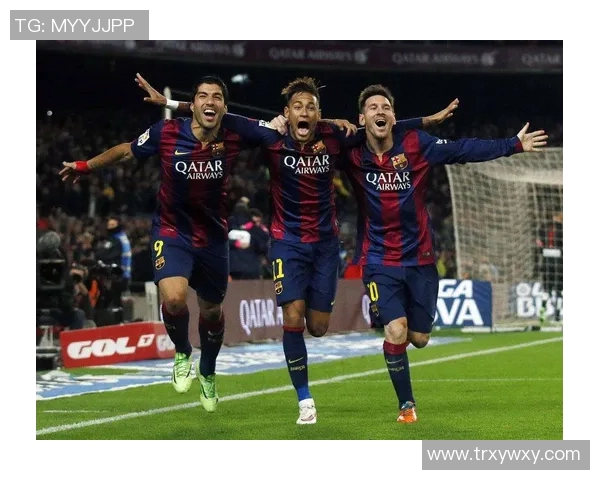 布拉加与辛达卡拉的激烈对决揭示了足球战术与团队合作的重要性 布拉加与辛达卡拉的激烈对决揭示了足球战术与团队合作的重要性