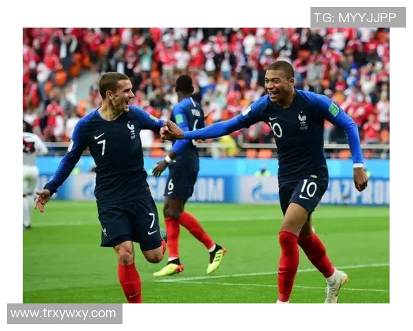 格列兹曼：从天才少年到足球巨星的辉煌历程与不屈精神