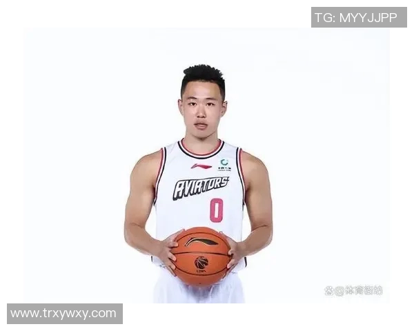 贺希宁：从篮球新星到职业生涯巅峰的奋斗历程与未来展望