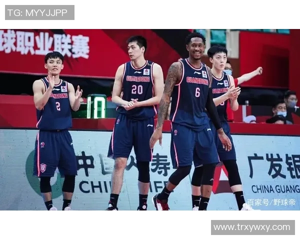 马尚布鲁克斯的篮球之路：从新秀到联盟明星的成长历程与成就解析