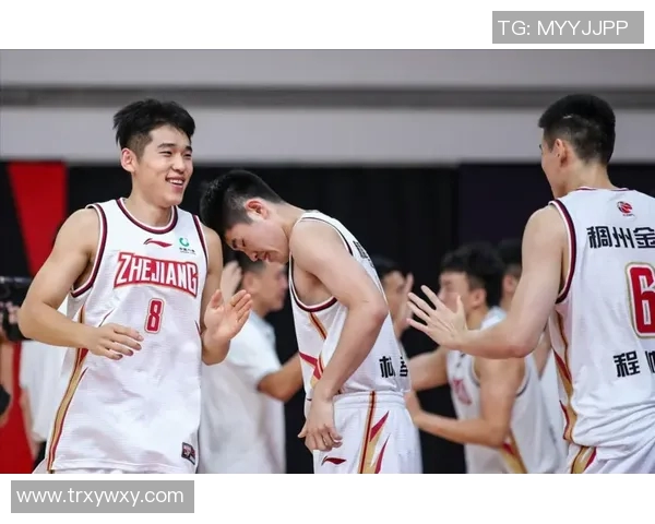 余嘉豪的成长之路与未来展望：从青涩少年到篮球新星的蜕变历程