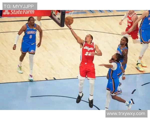 雷霆与灰熊历史交锋记录分析及战绩对比探讨